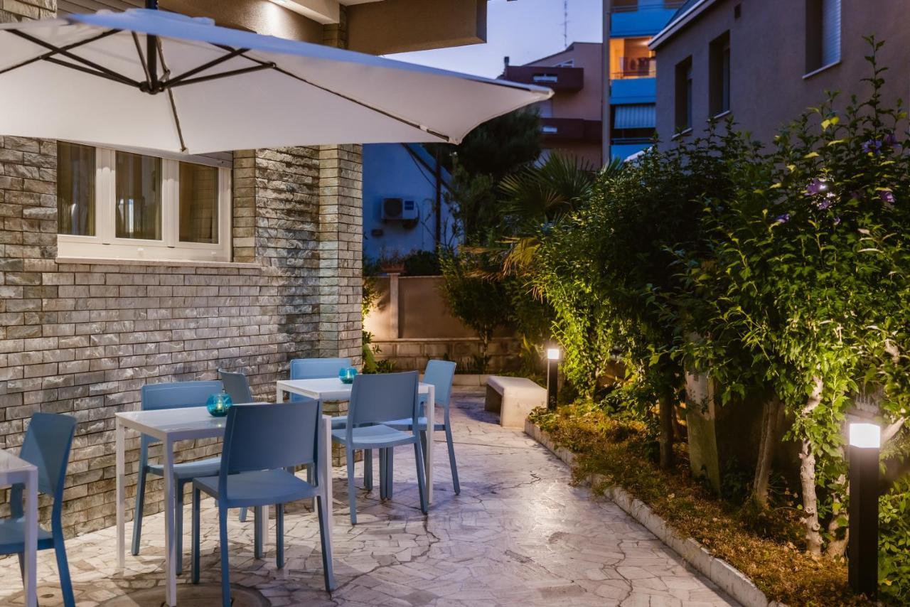 Hotel Villa Del Mare Senigallia Exterior photo