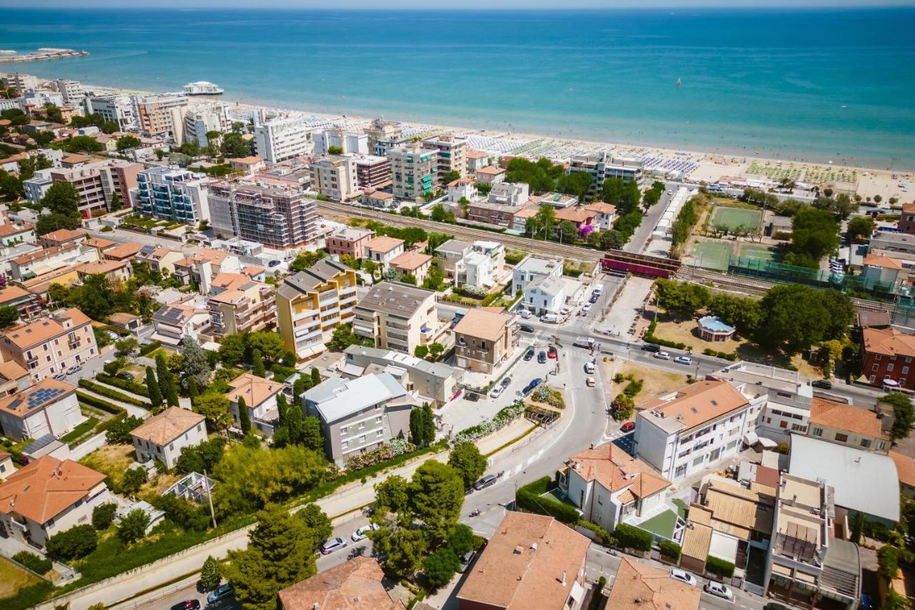 Hotel Villa Del Mare Senigallia Exterior photo